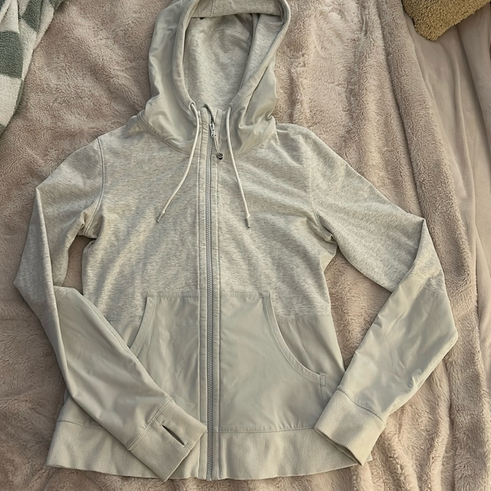 grey lululemon hoodie